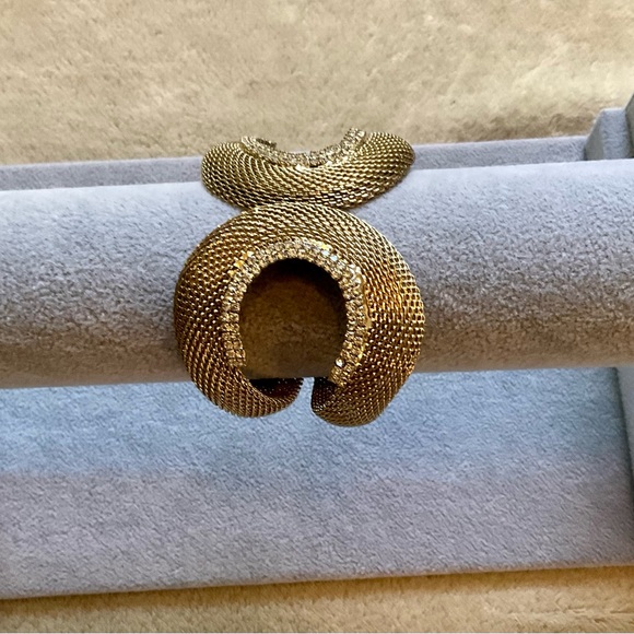 Gold plated cuff bracelets with little sparkle - Picture 5 of 5